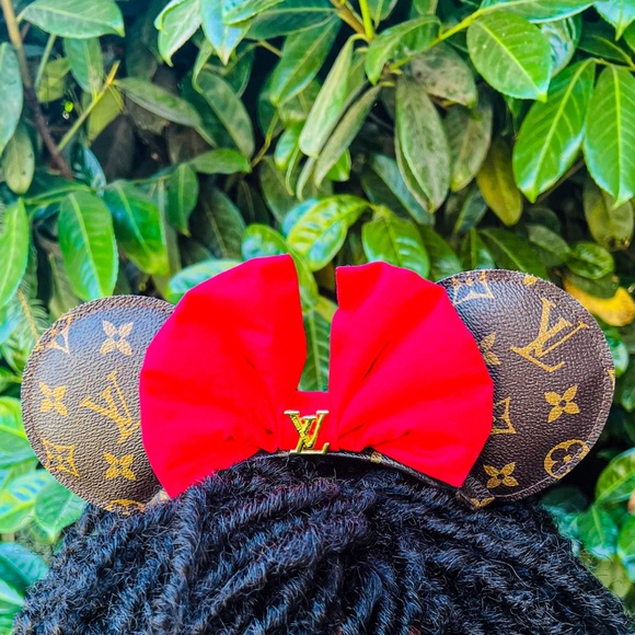 Meet your Posher, RaKayla - Picture 4 of 6